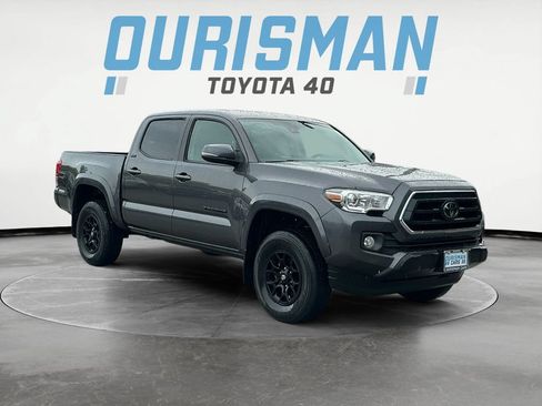 Used 2022 Toyota Tacoma SR5 w/ Technology Package AWD/4WD image 1