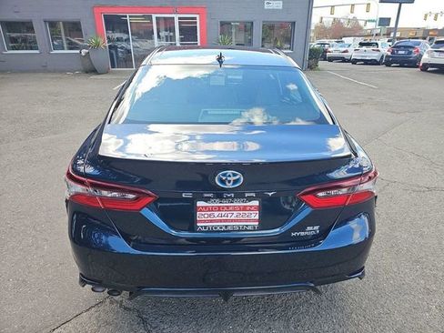 Used 2021 Toyota Camry SE w/ Audio Upgrade Package image 25