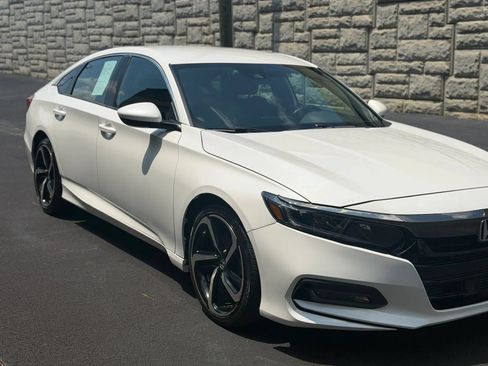 Used 2018 Honda Accord Sport image 40