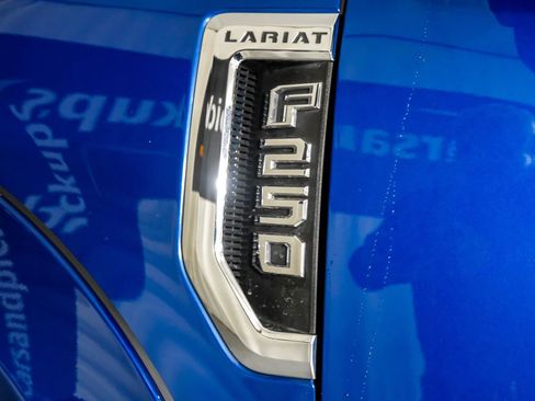 Used 2022 Ford F250 Lariat w/ Lariat Ultimate Package image 43