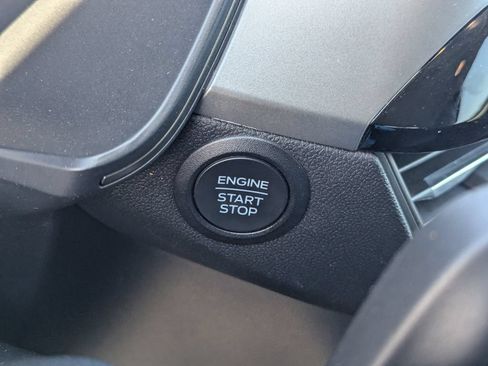 Used 2025 Ford Escape Active AWD/4WD image 20