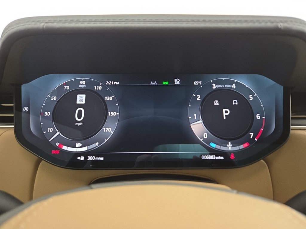 Used 2026 Land Rover Range Rover SE AWD/4WD image 13