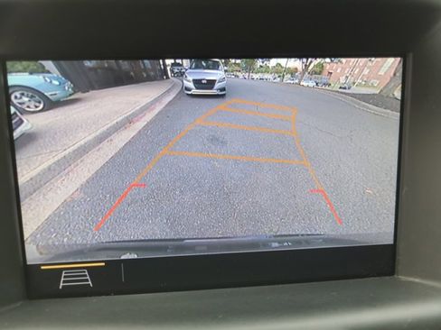 Used 2021 GMC Terrain SLT w/ Infotainment Package II image 17