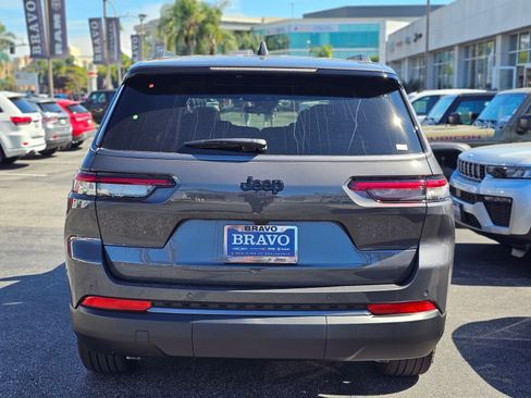 New 2026 Jeep Grand Cherokee L Limited image 6