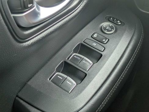 Used 2023 Honda HR-V EX-L image 27