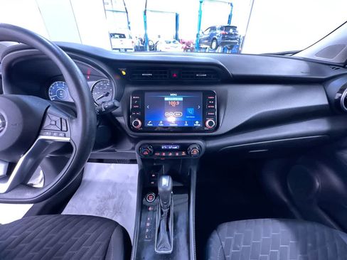Used 2021 Nissan Kicks SV FWD image 22