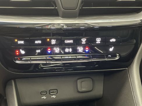 New 2026 Buick Encore GX Avenir w/ Avenir Technology Package image 22