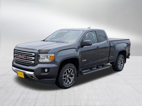 Used 2015 GMC Canyon SLE w/ All-Terrain Package AWD/4WD image 3