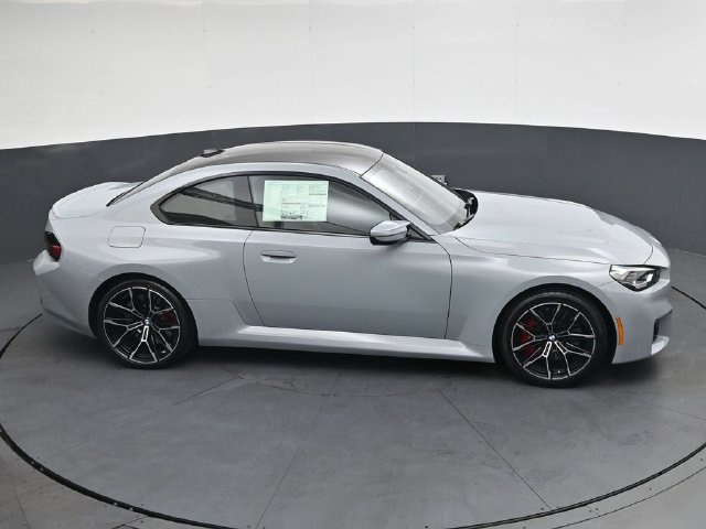 Used 2026 BMW M2 w/ Carbon Package RWD image 31