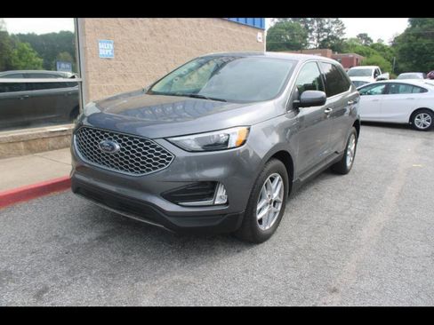 Used 2023 Ford Edge SEL w/ Convenience Package AWD/4WD image 3