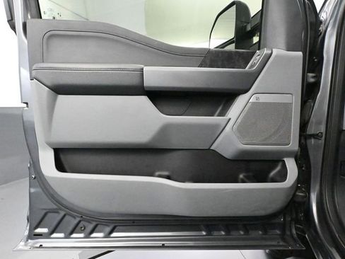 Used 2023 Ford F350 XLT w/ XLT Premium Package image 21