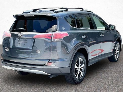 Used 2016 Toyota RAV4 XLE AWD/4WD image 7