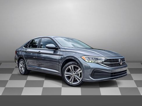 Used 2024 Volkswagen Jetta SE FWD image 1