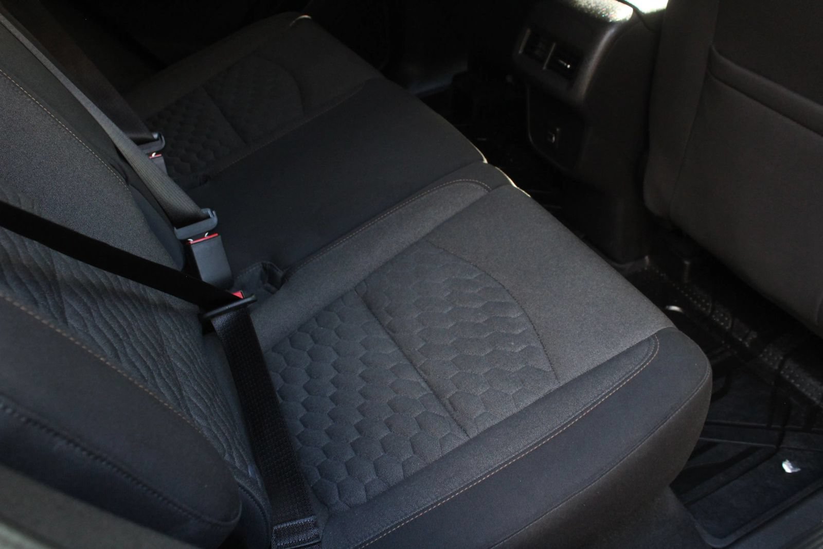 Used 2020 Chevrolet Equinox LT w/ Driver Convenience Package FWD image 21