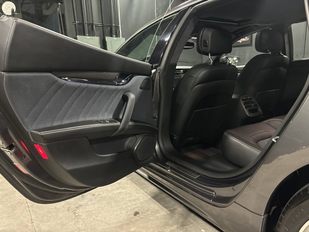 Used 2018 Maserati Quattroporte S GranLusso RWD image 53