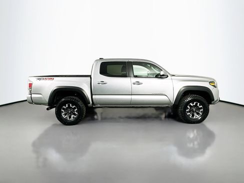 Certified 2023 Toyota Tacoma TRD Off-Road w/ Technology Package AWD/4WD image 8