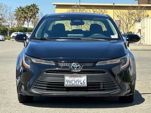 Used 2023 Toyota Corolla LE FWD image 9