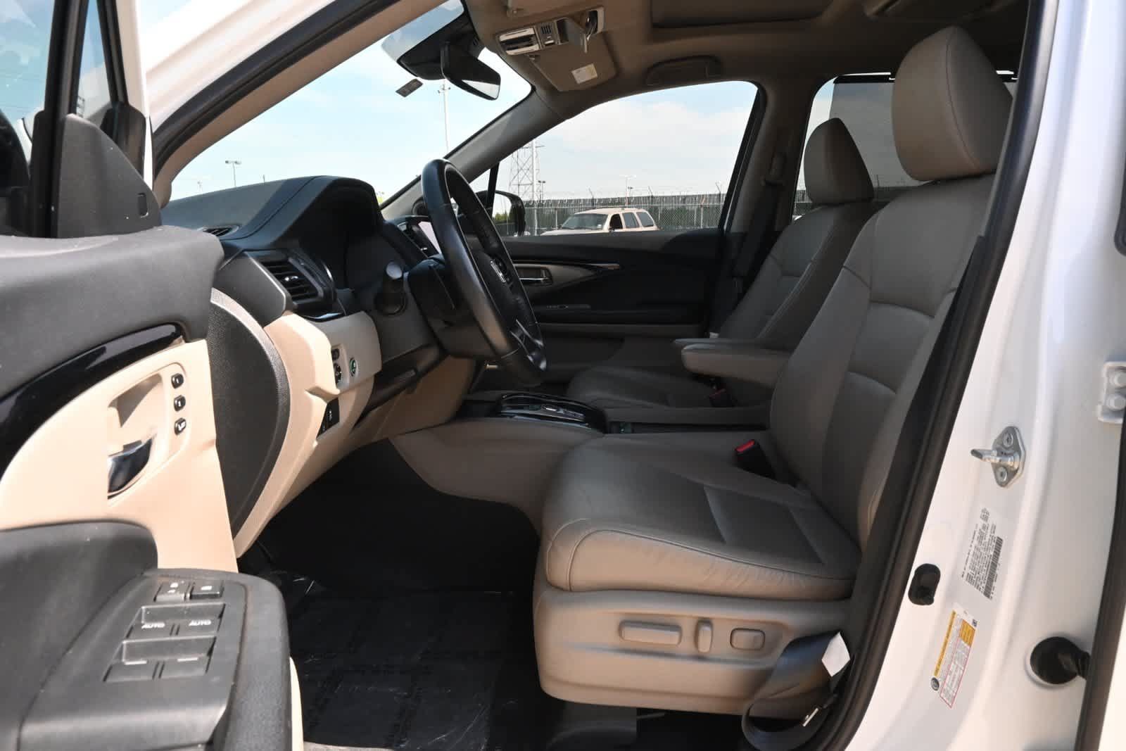 Used 2021 Honda Pilot Touring image 17