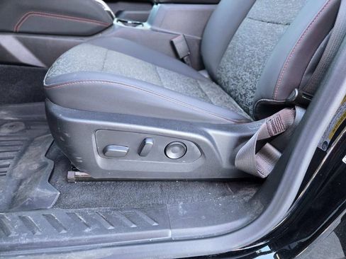 Used 2024 Chevrolet Colorado Z71 w/ Z71 Convenience Package 2 image 35