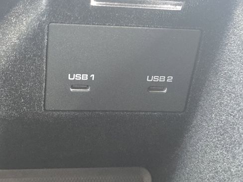 Certified 2023 Porsche Cayenne AWD/4WD image 10