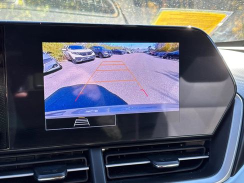 Used 2024 Chevrolet Trax RS w/ Driver Confidence Package image 28