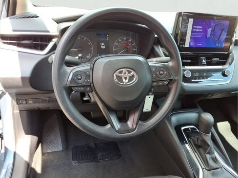 Used 2024 Toyota Corolla LE FWD image 3