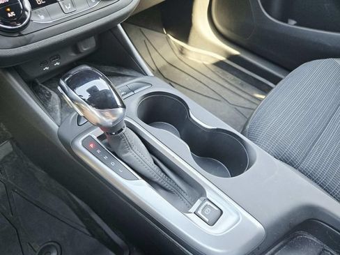 Used 2025 Buick Envista Preferred w/ Convenience I Package FWD image 25