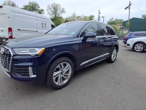 Certified 2023 Audi Q7 2.0T Premium Plus w/ Convenience Package AWD/4WD image 4