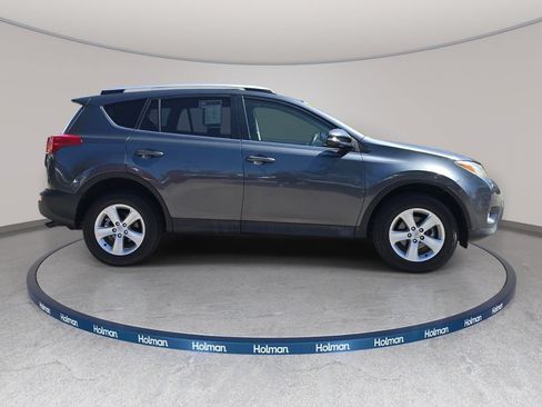 Used 2013 Toyota RAV4 XLE FWD image 5