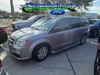 Used 2018 Dodge Grand Caravan SE w/ UConnect Hands-Free Group FWD video 1