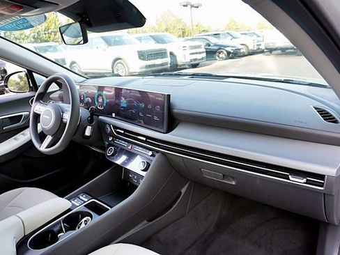 Certified 2024 Hyundai Sonata SEL image 10