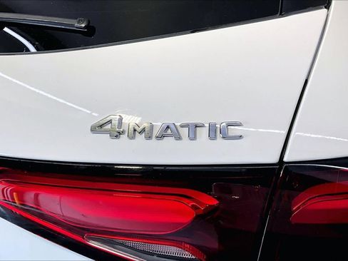 Used 2026 Mercedes-Benz GLC 300 4MATIC image 10