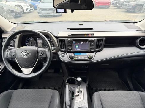 Used 2018 Toyota RAV4 XLE w/ Plus Extra Value Package AWD/4WD image 15