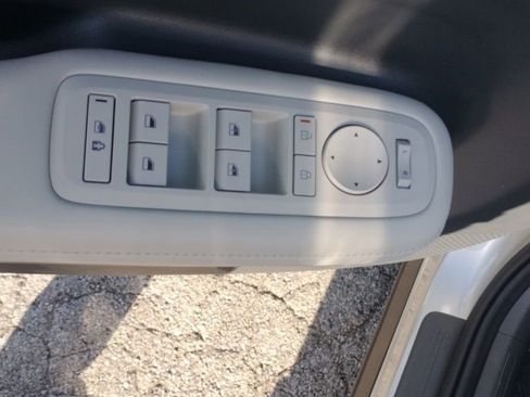 Used 2024 Hyundai Santa Fe SEL image 27