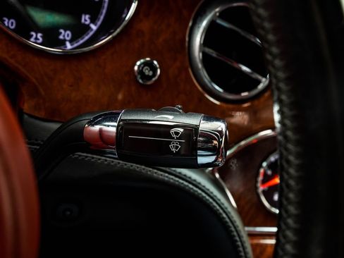 Used 2018 Bentley Mulsanne RWD image 41