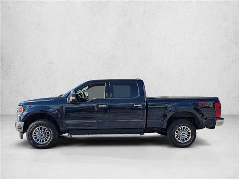 Used 2022 Ford F250 XLT w/ XLT Premium Package image 5