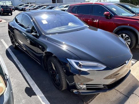 Used 2018 Tesla Model S 100D AWD/4WD image 4