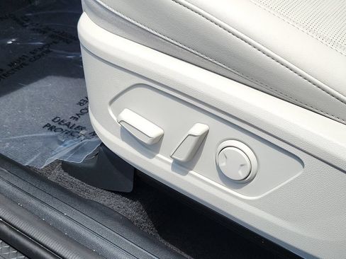New 2026 Kia Sorento S FWD image 7