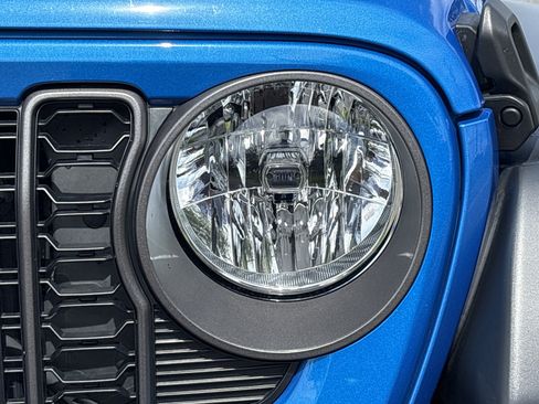Used 2024 Jeep Wrangler Unlimited Sport AWD/4WD image 11