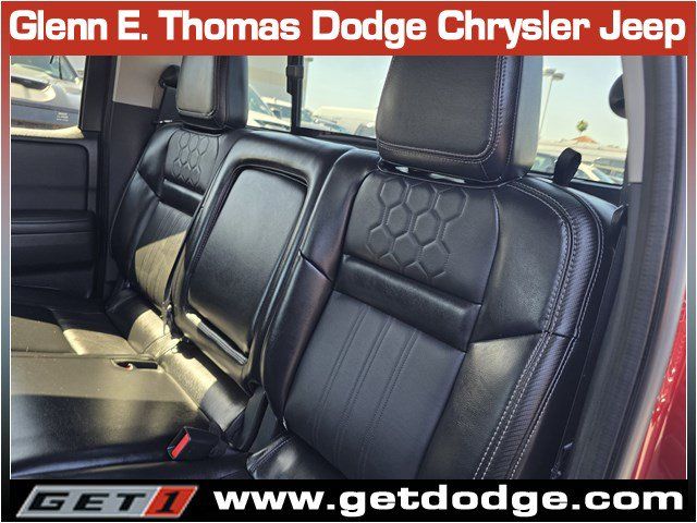 Used 2024 Nissan Frontier SL RWD image 25