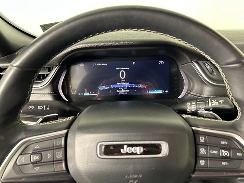 Used 2021 Jeep Grand Cherokee L Laredo AWD/4WD image 13