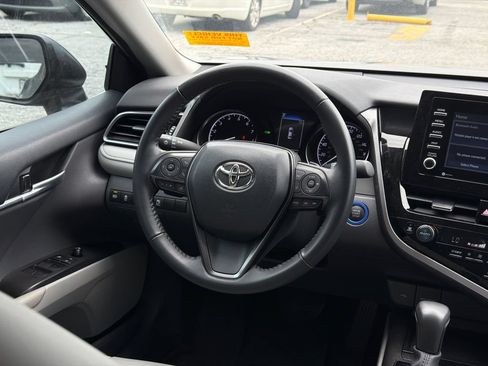 Used 2024 Toyota Camry SE w/ Convenience Package FWD image 28