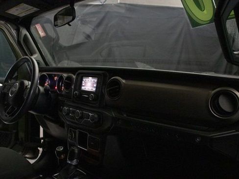 Used 2020 Jeep Wrangler Unlimited Sport image 15