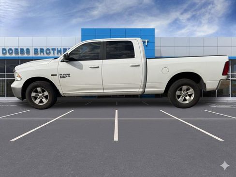 Used 2019 RAM 1500 Classic SLT image 4