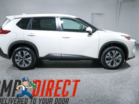 Used 2022 Nissan Rogue SV FWD image 6