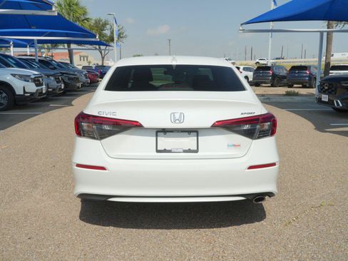 Used 2024 Honda Civic Sport image 6