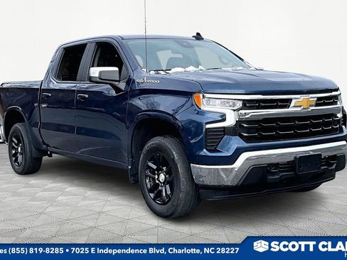 Used 2022 Chevrolet Silverado 1500 LT image 1