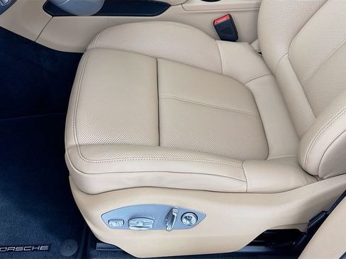 New 2026 Porsche Macan S image 13