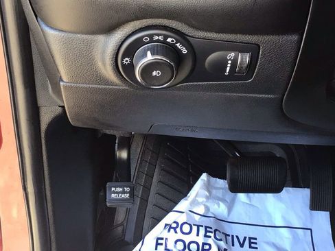 Used 2022 Dodge Durango GT image 20