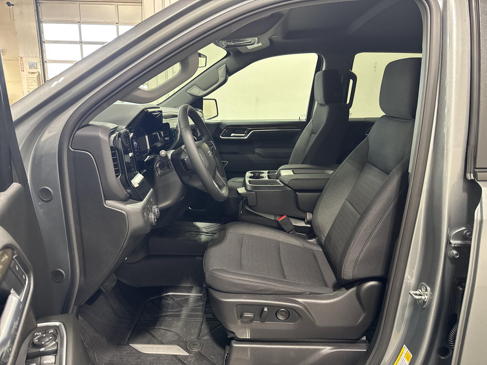 New 2026 Chevrolet Silverado 1500 RST w/ RST Select Package AWD/4WD image 31